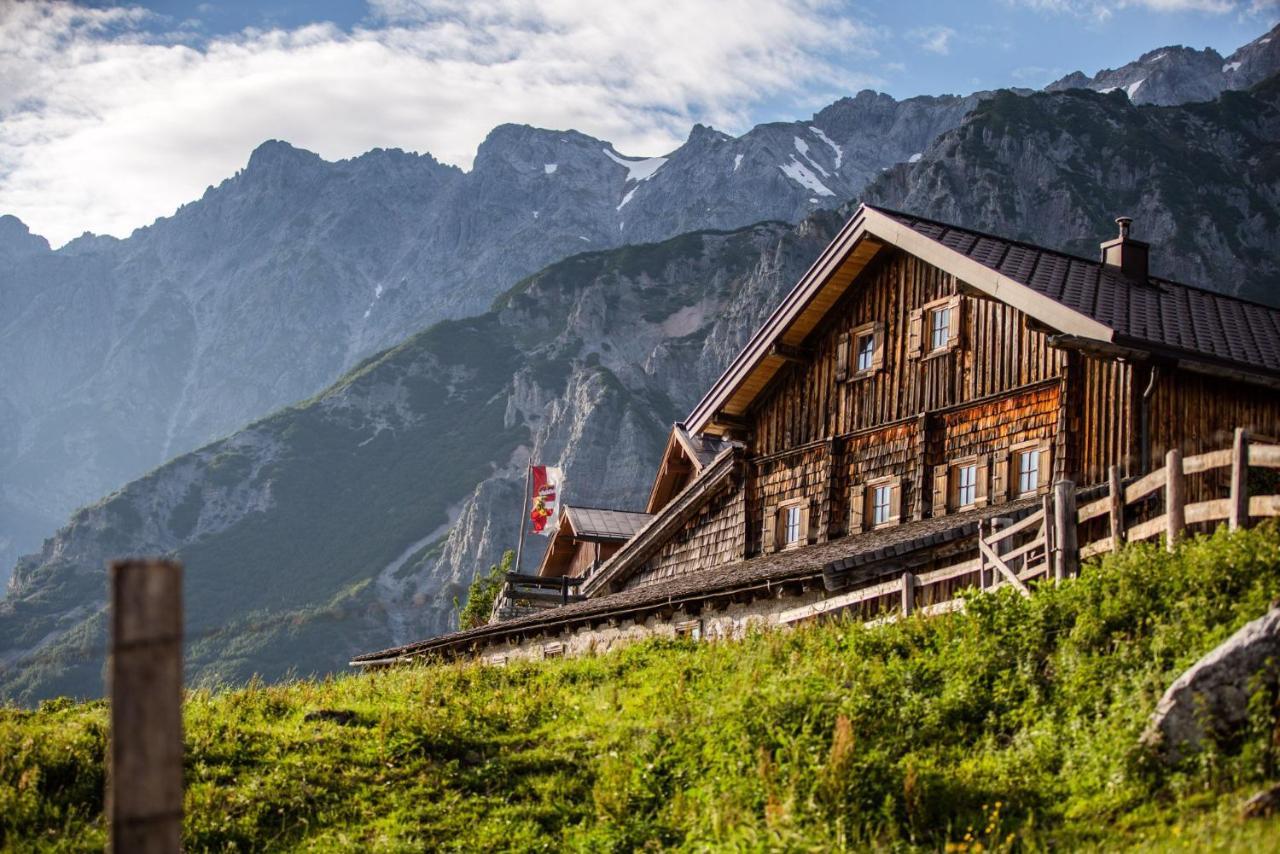 Alpenparks Hotel & Apartment Hochkoenig Muhlbach Am Hochkonig Exterior photo